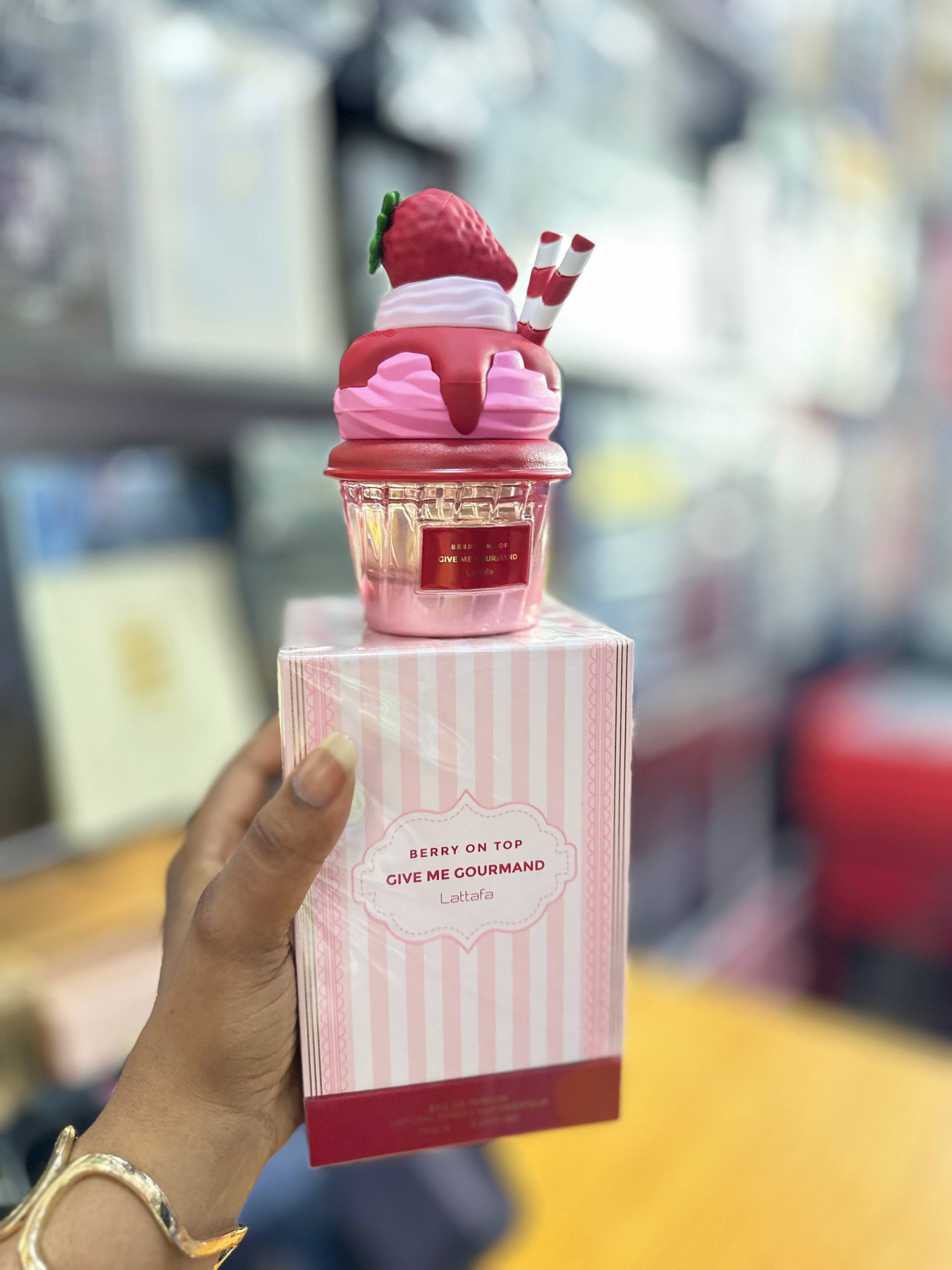 Berry on top lattafa